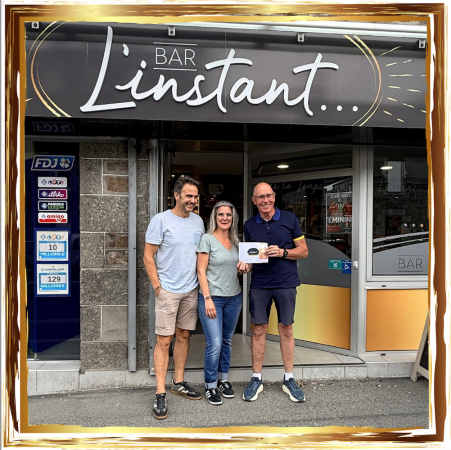 "L'INSTANT BAR" RÉCOMPENSE LE TROU EN 1 DE BERNARD !